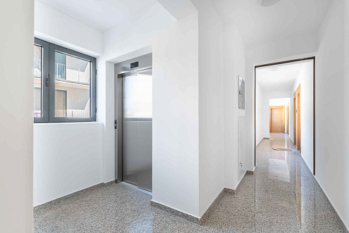 Zum Verkauf steht eine Einzimmerwohnung in Kamenovo, — photo 3